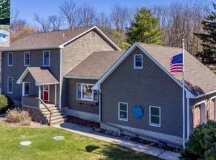 10 Peary Dr, Vernon Twp., NJ 07461