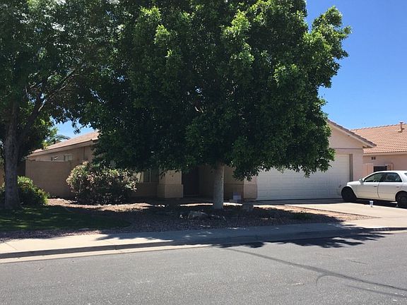 2nd image of 5731 E Glade Ave