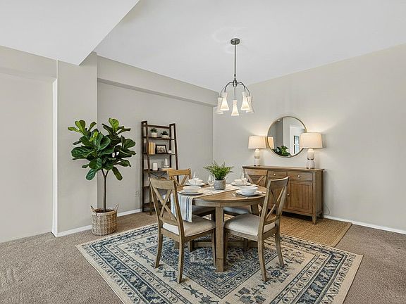 4th image of 3601 Clarks Ln Unit 418
