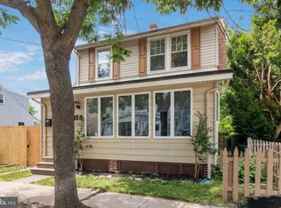 38 Ellwood St, Hamilton, NJ 08610