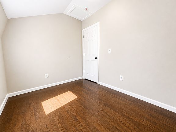 5th image of 163-165 Lehigh Ave #3