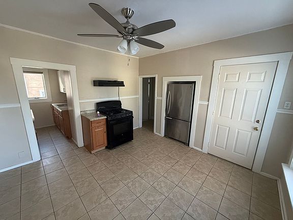 5th image of 11 New Hampshire Ave #2