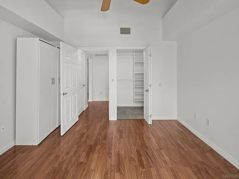 2400 5th Ave #438 — Photo 19