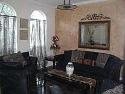 3rd image of 5906 Parkwood Pl