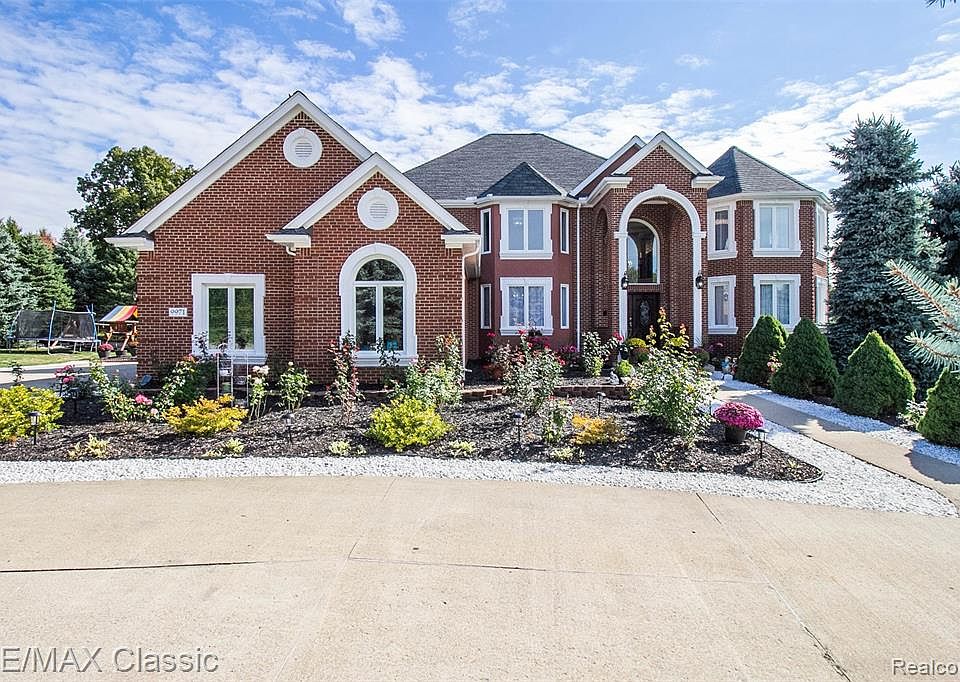 1st image of 9971 Wood Bend Dr
