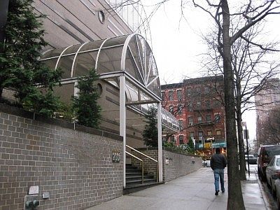 3rd image of 200 E 89th St APT 33C