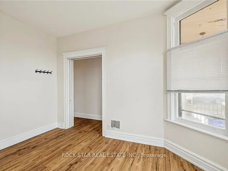 51 Smith Ave #MAIN — Photo 17