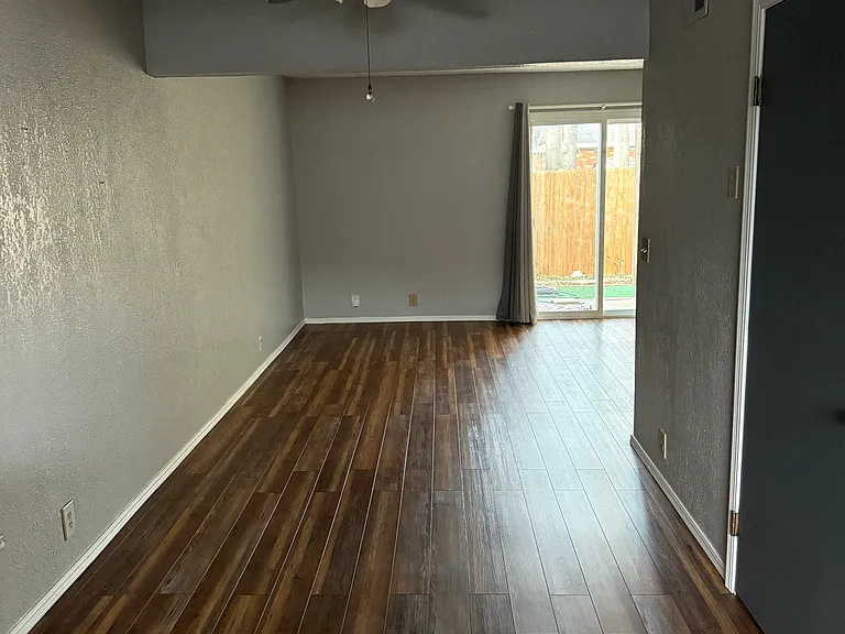 8081 NW 23rd St — Photo 14
