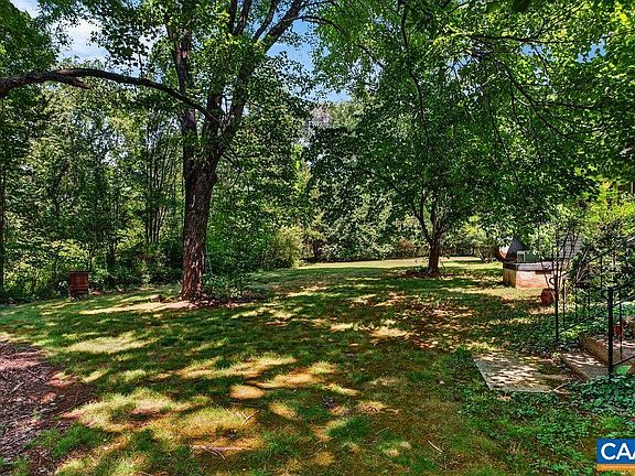 3rd image of 2430 Taylors Gap Rd