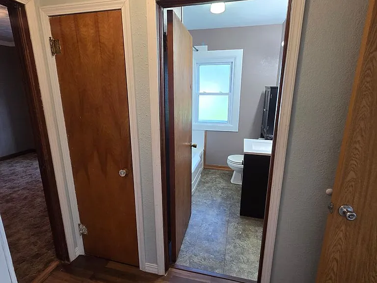 1006 Dexter St — Photo 24