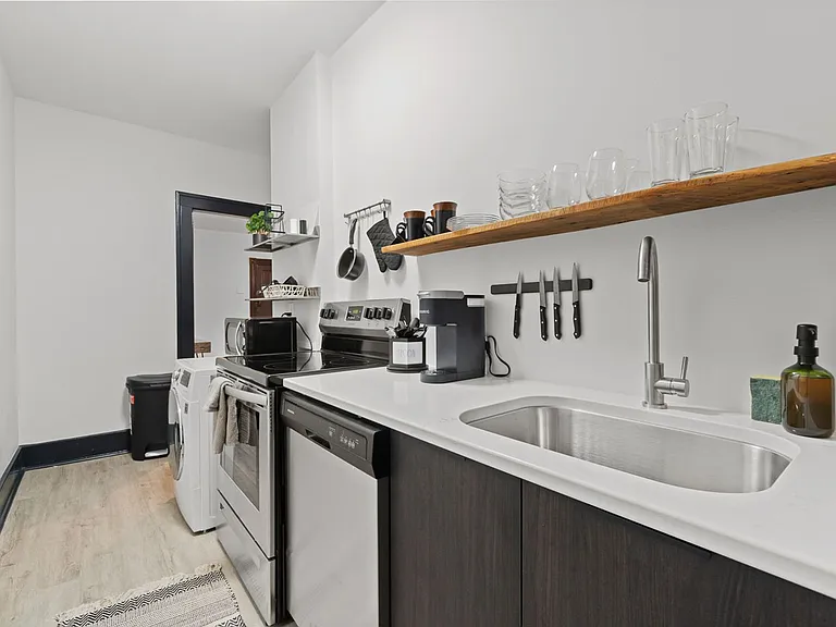 1232 W Washington Blvd — Photo 12