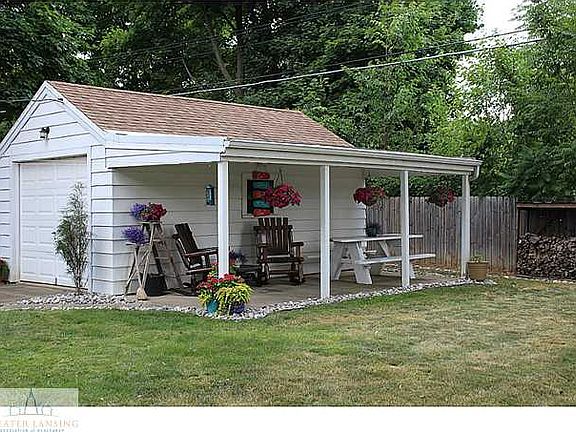 3rd image of 1716 Park Ave