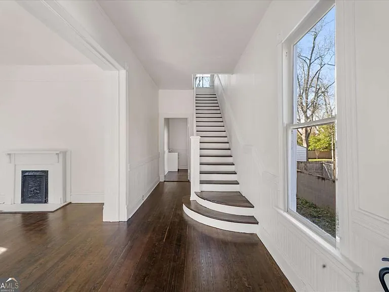170 Rogers Ave — Photo 3