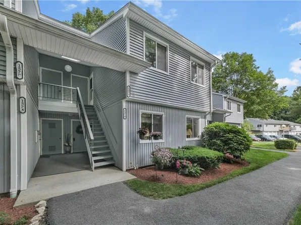 157 Carriage Court #B, Yorktown Heights, NY 10598