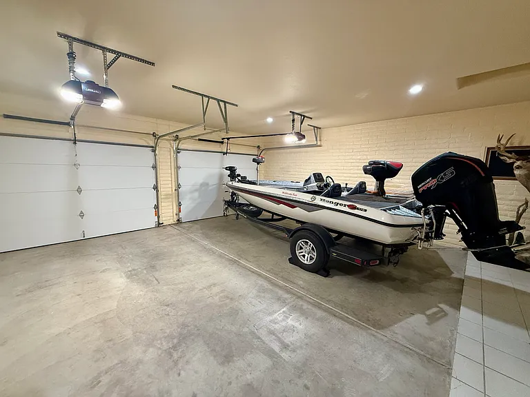 2105 W Gold Dust Ln — Photo 13