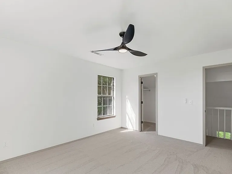 2201 E Bristol Pl — Photo 23