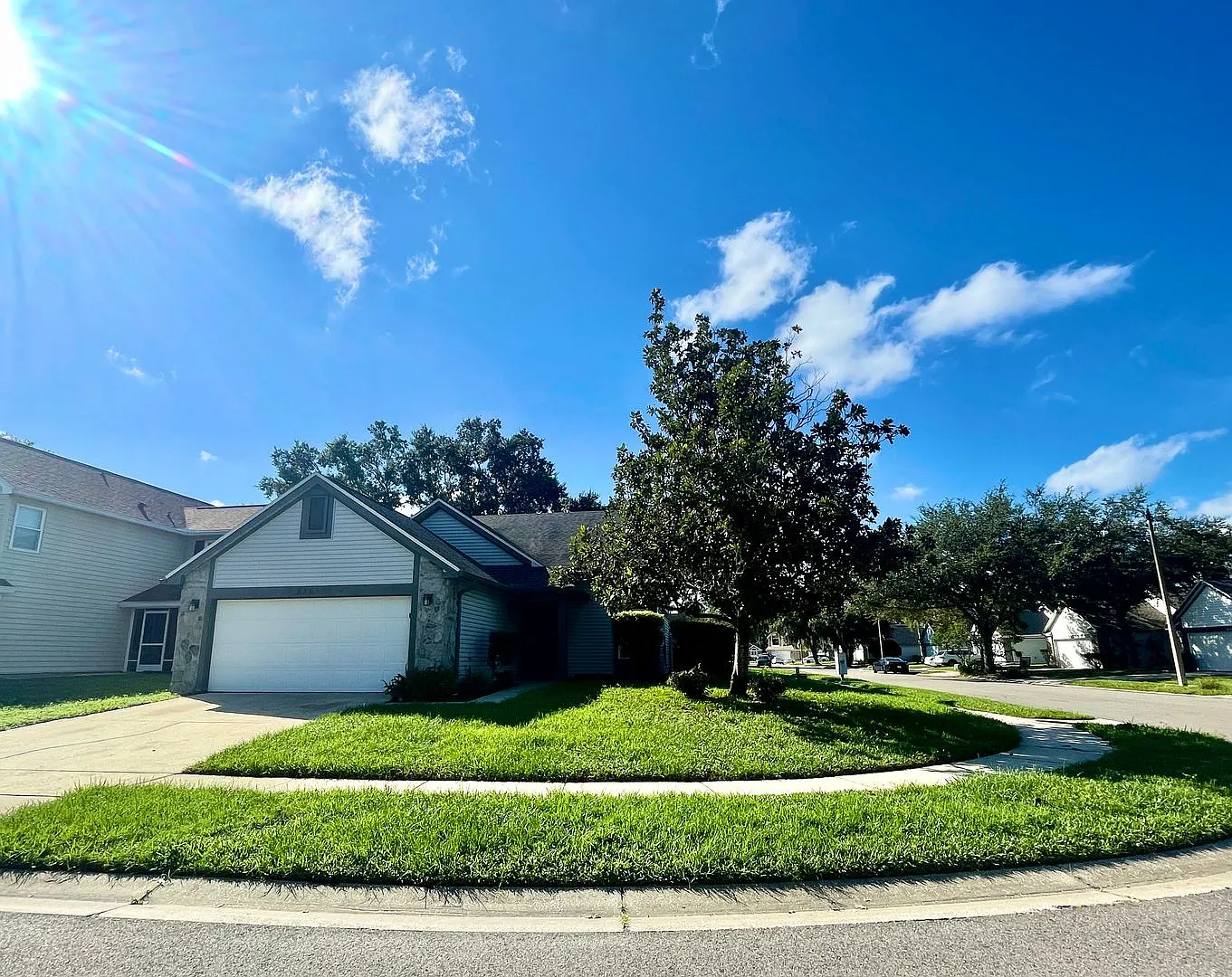 Nice 3/2.5 Oviedo Two-Story Home Off Dean Road — Photo 2