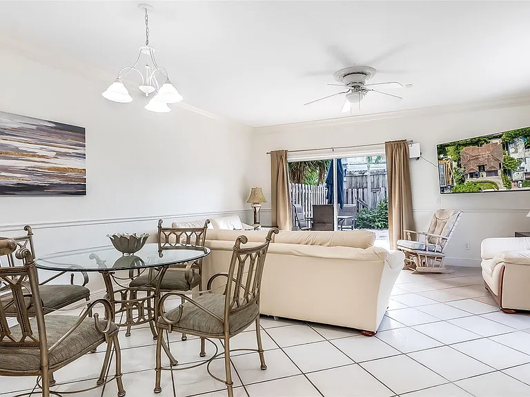 512 S Ocean Blvd — Photo 9