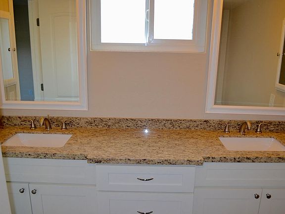 4th image of 15551 Boleyn Cir APT B
