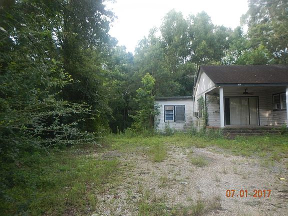 4th image of 39316 Pine St