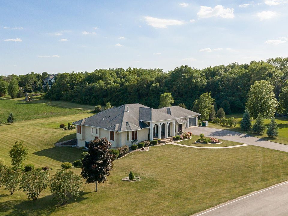 1st image of 4617 Eastwood Ct