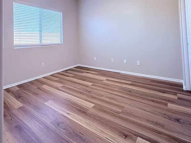 4603 S Adelle St — Photo 12