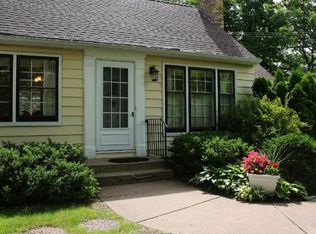 3745 Shady Oak Rd, Minnetonka, MN 55305