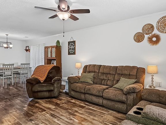 2nd image of 281 County Road 496