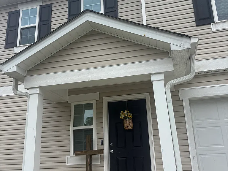 486 Old Salem Dr — Photo 2