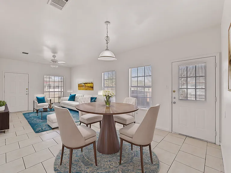 2302 S Bagdad Rd — Photo 3