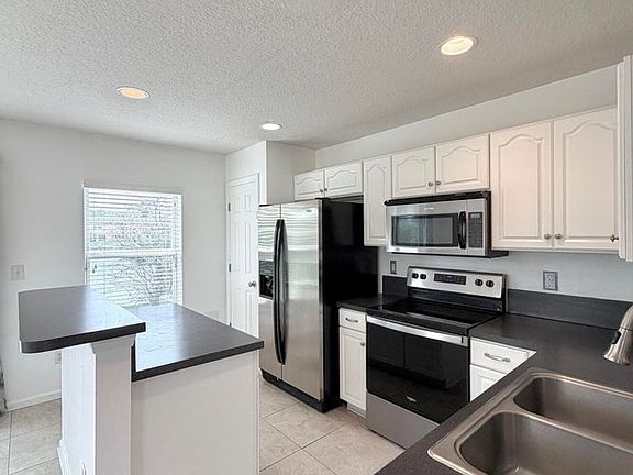 2nd image of 104 Crete Ct