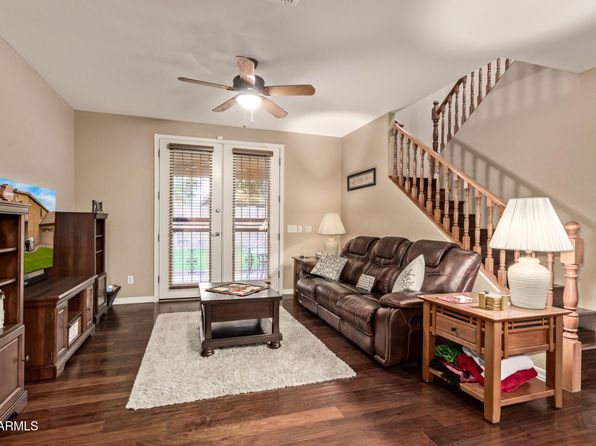Massive 2,758 SF Modern Home | Prime Long-Term Investment photo 10