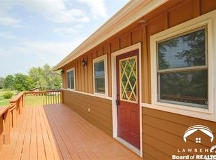 8709 Cedar Ln, Ozawkie, KS 66070