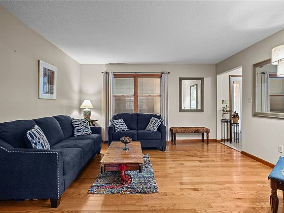 5th image of 316 Winchester Ct