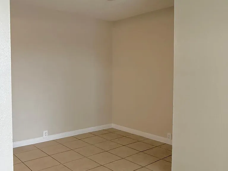 Southern Oaks Apartments — Photo 41