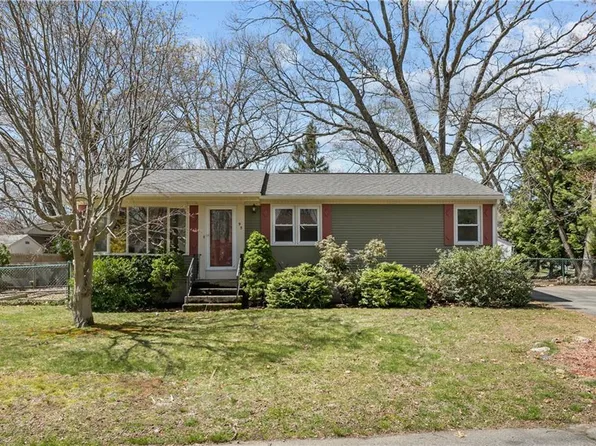93 Sefton Ave, Warwick, RI 02889