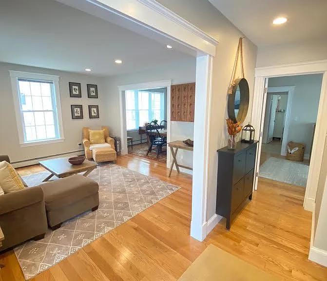 72 Thorndike St — Photo 1