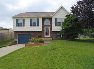 1888 Delicious Ct, Hebron, KY 41048