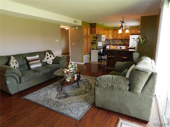5th image of 52A Foxberry Dr