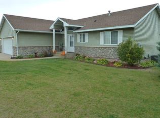 15230 55th St NW, Annandale, MN 55302