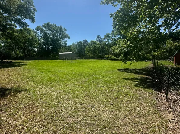 72 Mitchell Baughman Rd, Poplarville, MS 39470