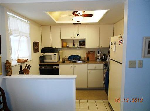 Home For Sale In Cedar Pointe