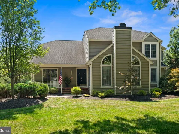 27 Baldwin St, Pennington, NJ 08534