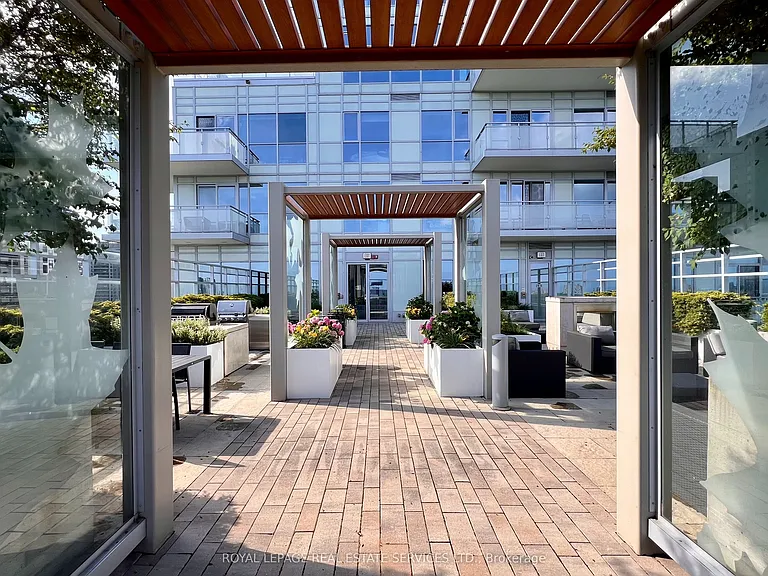 1830 Bloor St W #1117 — Photo 32