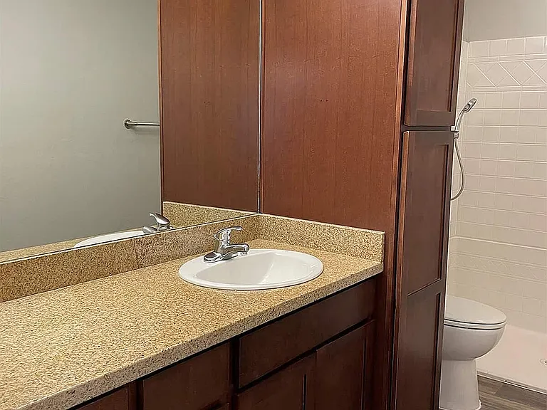3 Bed 3 Bath