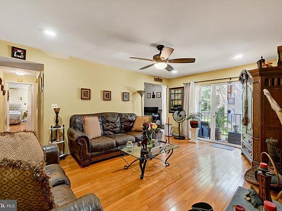 2nd image of 136 Duvall Ln APT 102