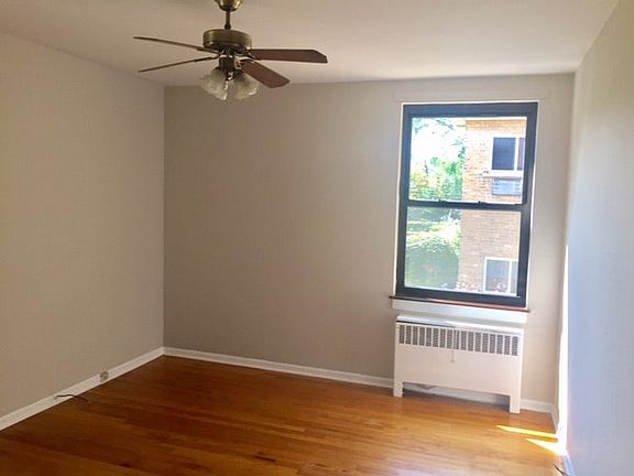 4th image of 7367 N Winchester Ave APT 1S