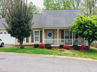 240 Cedar Ridge Cir, Winston Salem, NC 27127