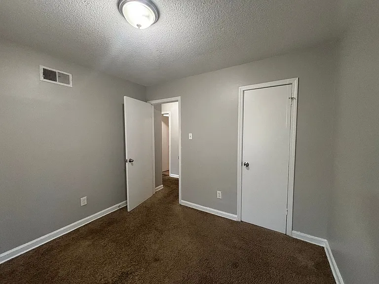 5203 Black Diamond Cv — Photo 20