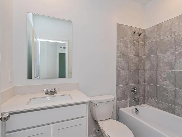 3227 Laurent Loop — Photo 15